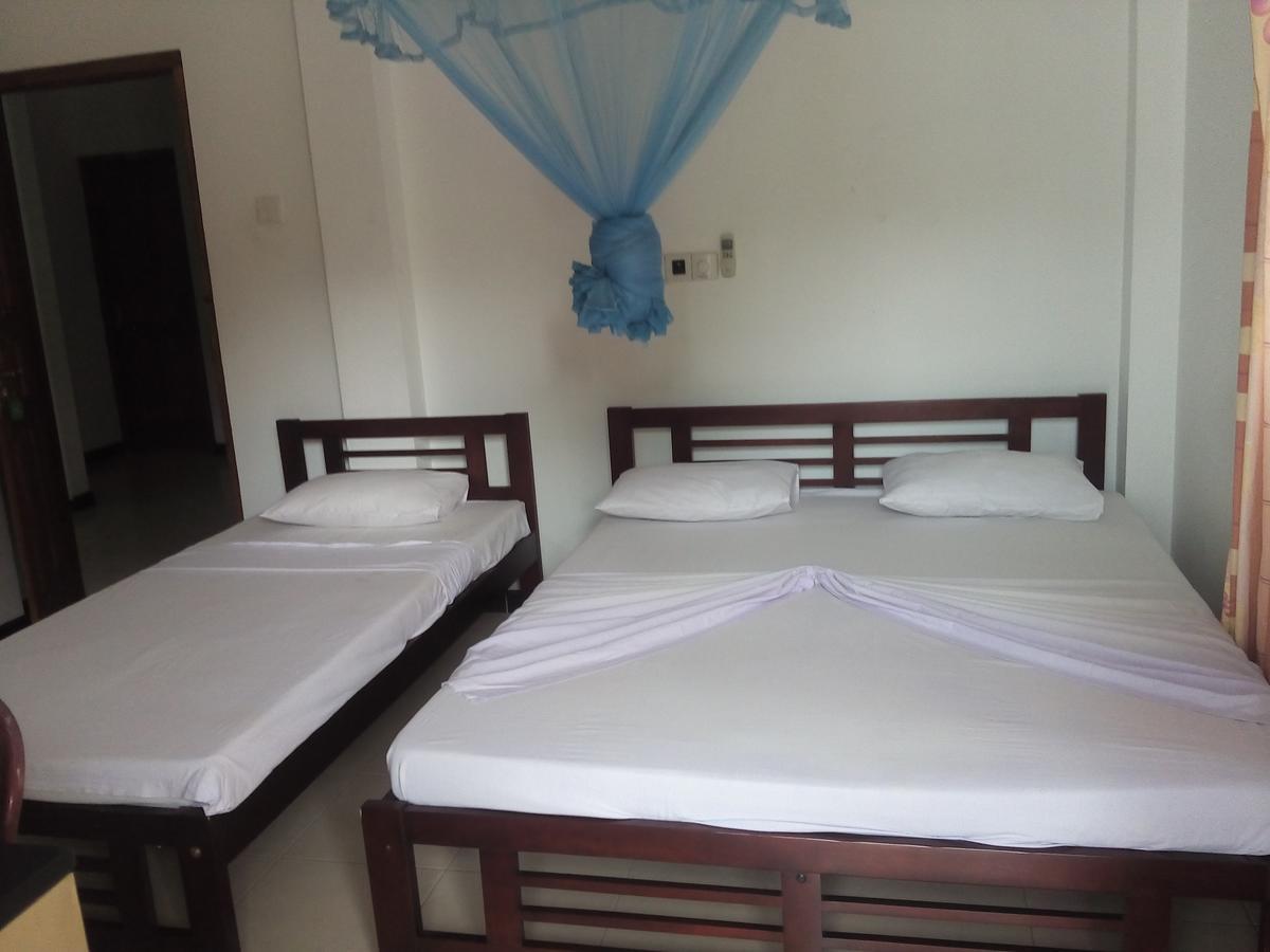 Hotel Whitehouse تيساماهاراما المظهر الخارجي الصورة