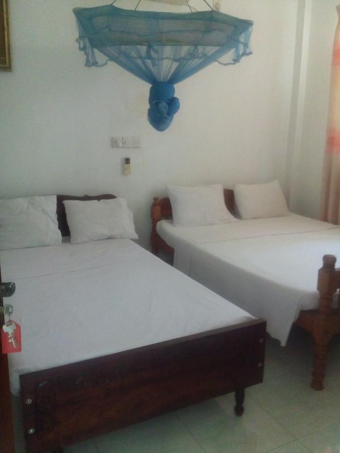 Hotel Whitehouse تيساماهاراما المظهر الخارجي الصورة